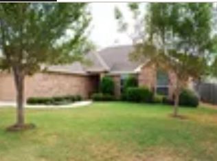1001 Porter Pl #3, Sanger, TX 76266