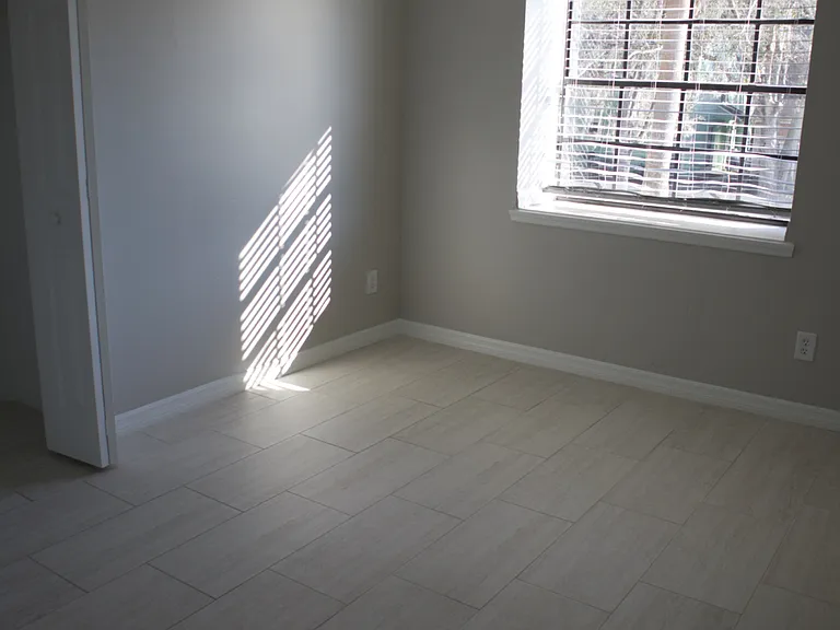 Upstairs Bedroom 1