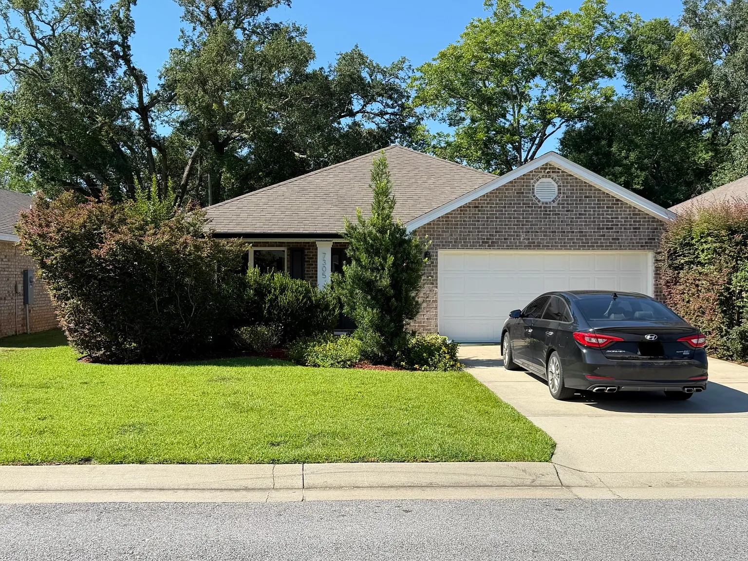 7305 Lakeside Oak Ct — Photo 1