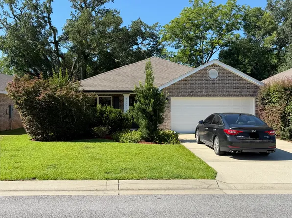 7305 Lakeside Oak Ct, Pensacola, FL 32526