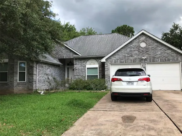 2318 Pheasant Creek Dr, Sugar Land, TX 77498