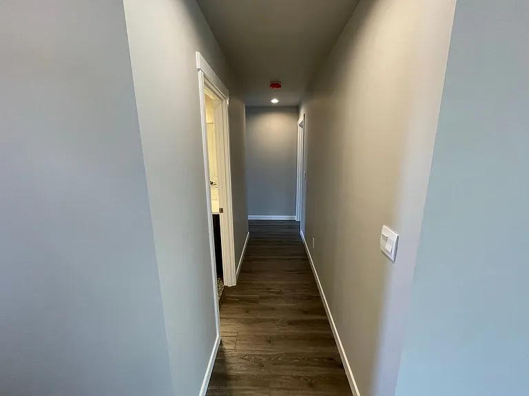 2707 Oakes Ave — Photo 11