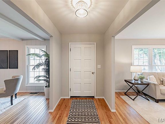 4th image of 3464 Woodpath Dr