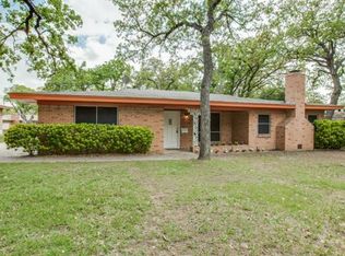 6404 Warrington Pl, Fort Worth, TX 76112