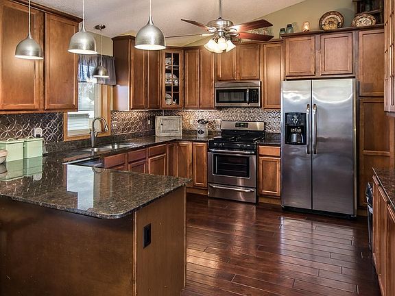 Stainless Steel Appliances!