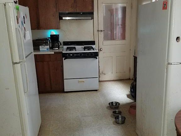 4th image of 1539 Womrath St
