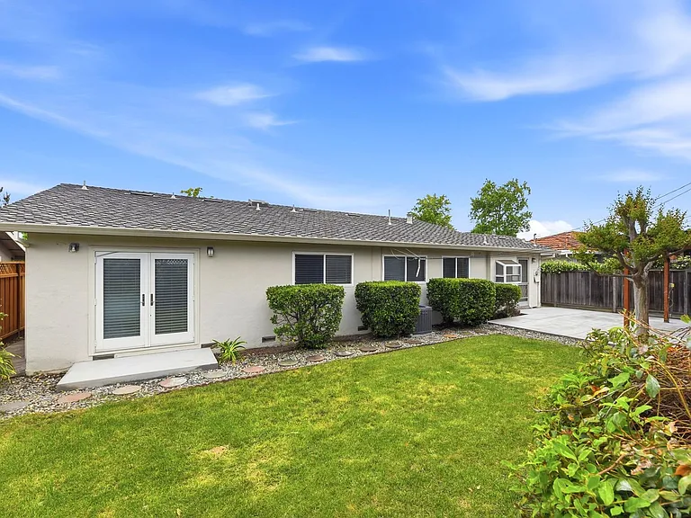 1559 Chambers Dr — Photo 37