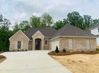 224 Crestwood Pl, Madison, MS 39110
