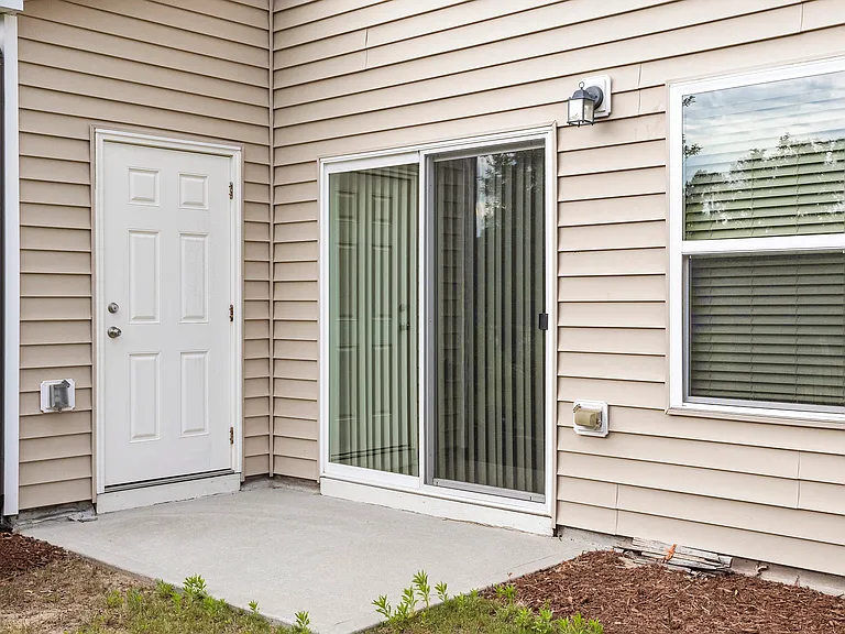 210 Adobe Pl — Photo 4