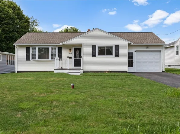 1125 Turtle St, Syracuse, NY 13208