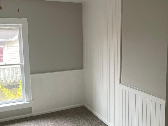 5th image of 206 Lane St