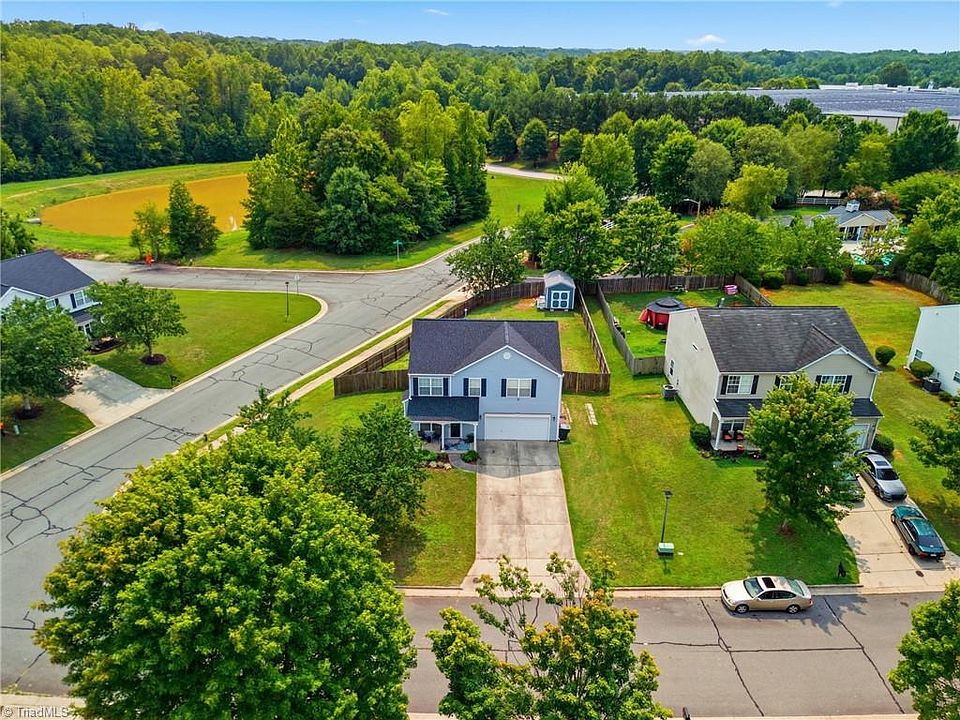 1st image of 4820 Redland Ct