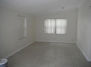 1608 Crandon Ave, Mangonia Park, FL 33407