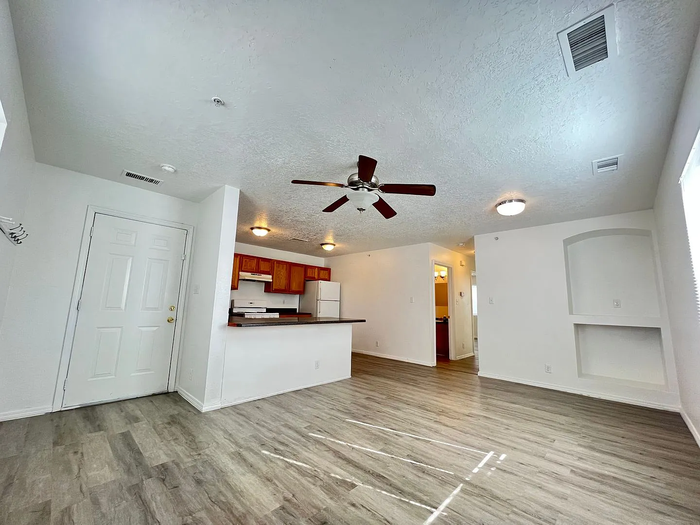 Palomas Apartments — Photo 2