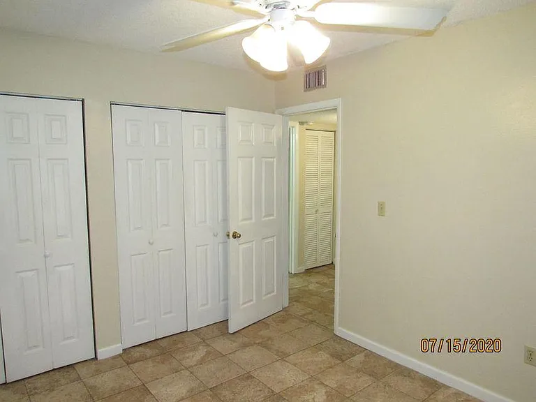 201 College Blvd E #21 — Photo 5