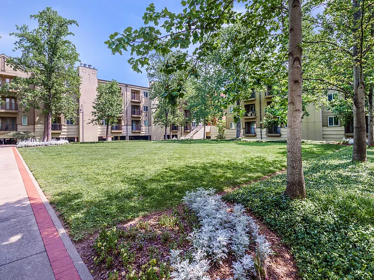 Vanderbilt Properties — Photo 8