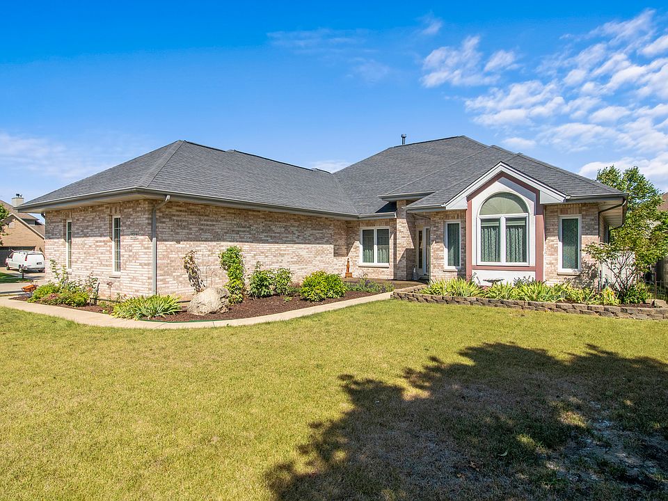 1st image of 25326 Blakely Dr