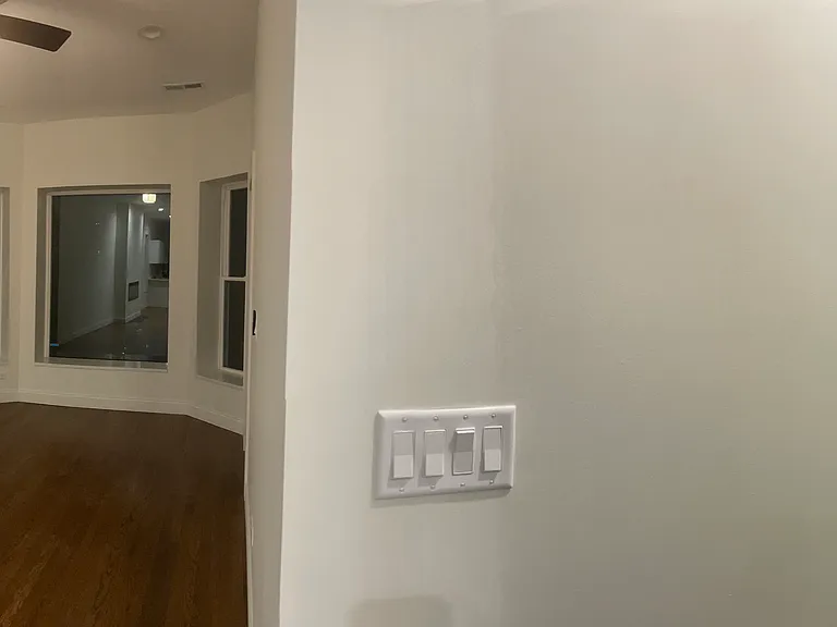 2802 W Warren Blvd #2 — Photo 5
