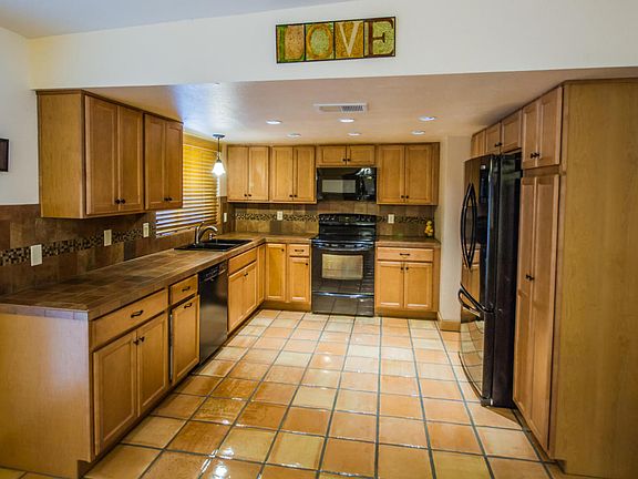 5th image of 8095 N Bayou Dr