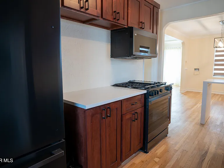 1211 Mesita Dr — Photo 38