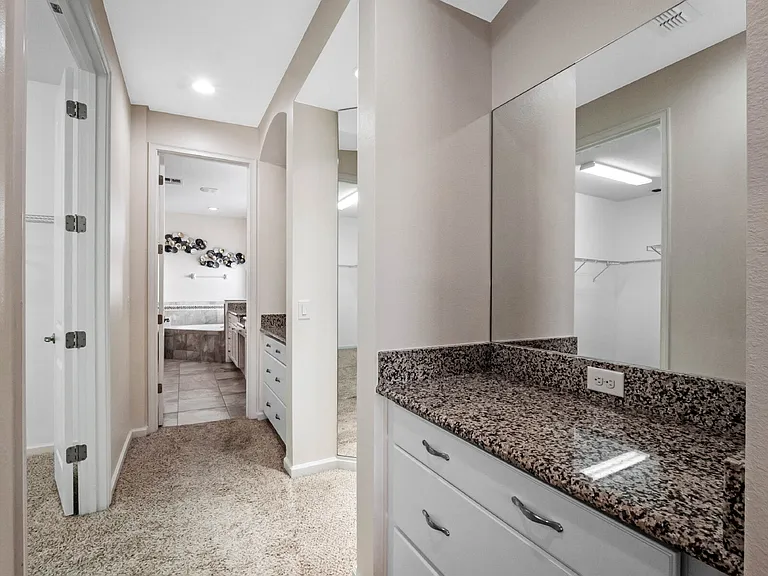 3807 Shoreside Dr — Photo 48