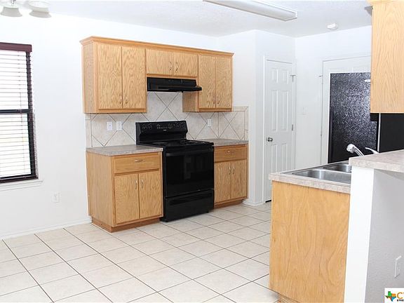 5th image of 3101 Redbud Dr