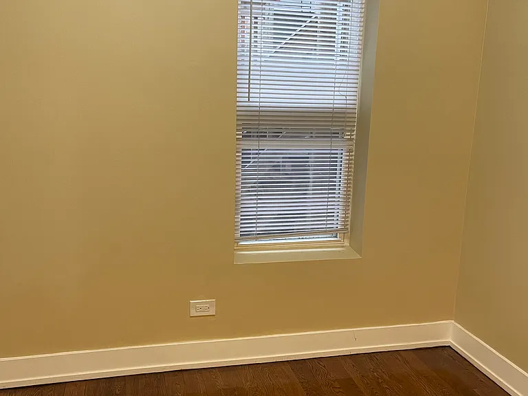 4754 N Albany Ave #1 — Photo 13