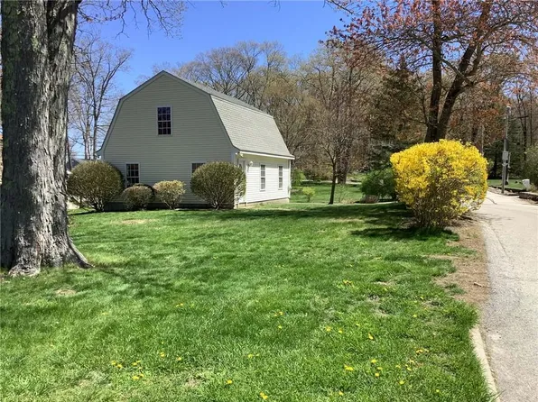 200 Waterman Lake Dr, Glocester, RI 02814