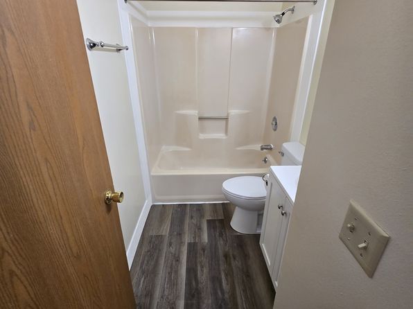657 Foxtree Cir #3