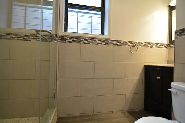 Rented by Hagstrom Management Inc | media 44