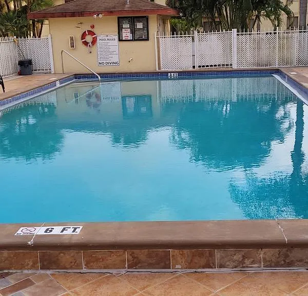 2100 Forest Knoll Dr NE #204 — Photo 11