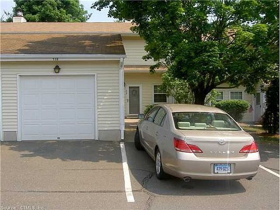 2nd image of 708 Misty Meadow Ln