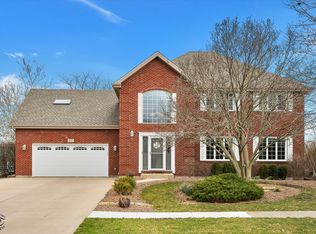 402 Westwood Dr, Shorewood, IL