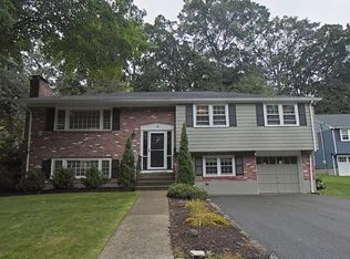 8 Kerrydale Rd, Needham, MA 02492