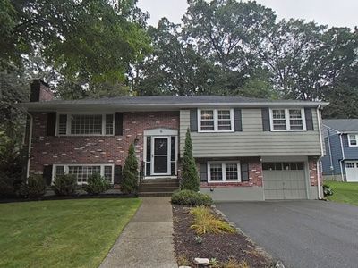 8 Kerrydale Rd, Needham, MA, 02492