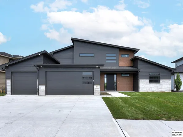 28414 Laurel Circle Valley NE, Valley, NE 68064