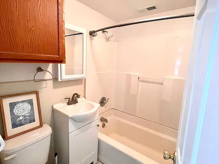 1704 S Lindell Dr — Photo 13