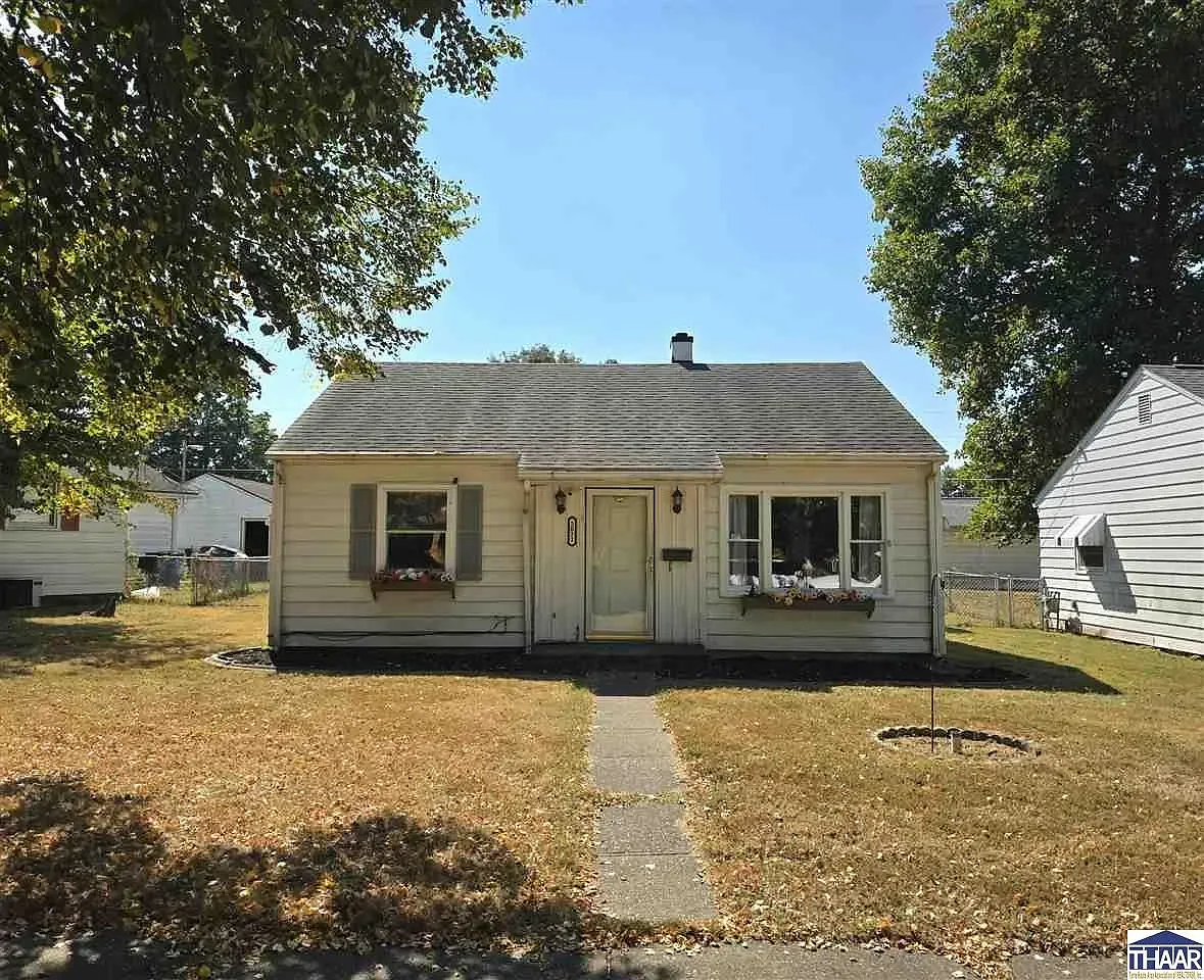 3 bed, 1180 sqft, $1,200 — Photo 1
