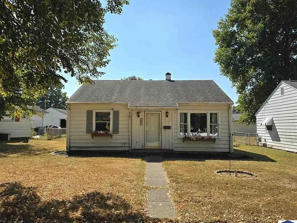 2621 Sibley Ave
