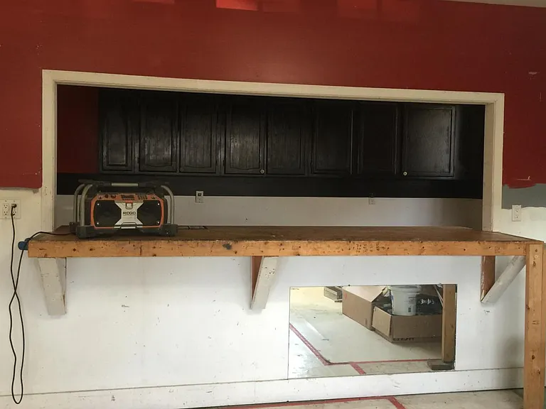 Work Bench in Garage