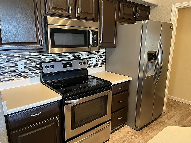 19049 E Warren Dr #207 — Photo 3