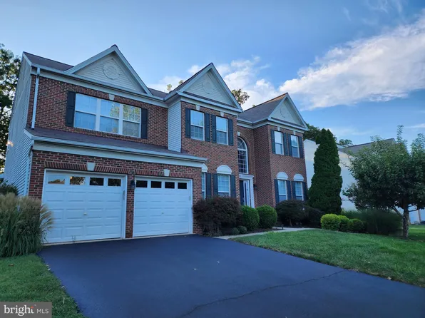 22075 Water Run Ct, Ashburn, VA 20148