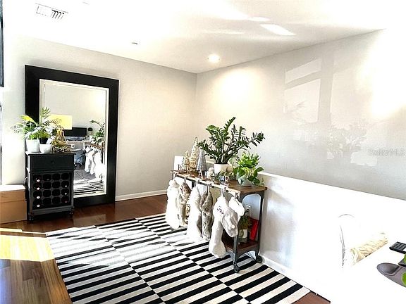 4th image of 3012 W Barcelona St Unit 5