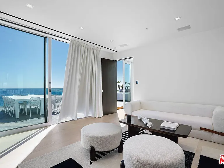 26122 Pacific Coast Hwy — Photo 15