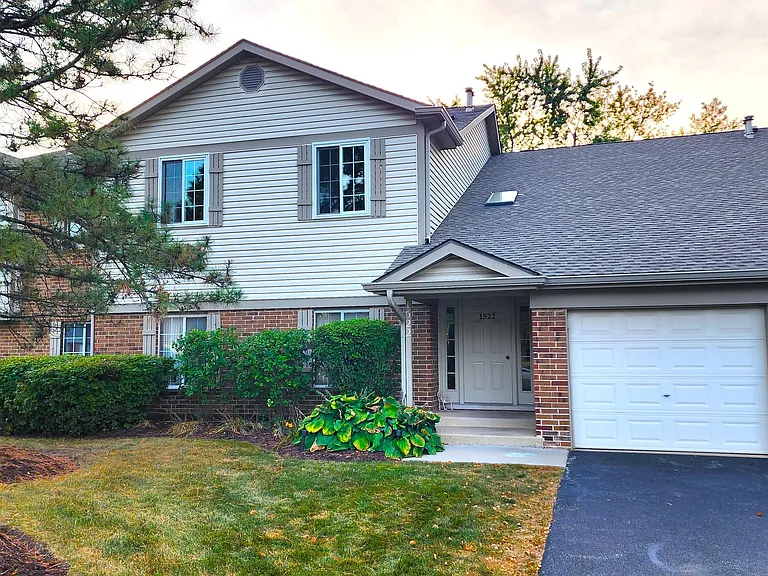 1522 Commodore Ct #6 — Photo 1