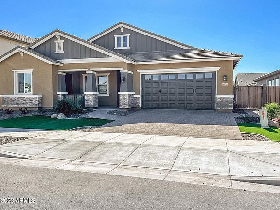 3rd image of 16219 W Questa Drive