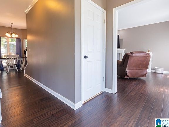 5th image of 332 Hunter Hills Cir