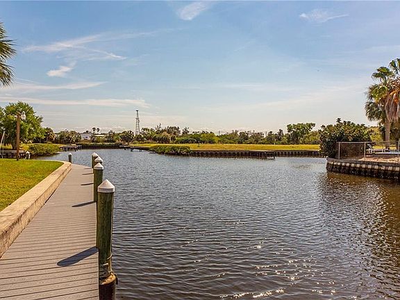 3rd image of 428 Moorings Cove Dr