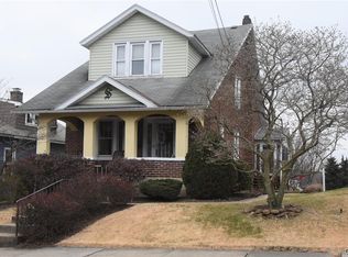 124 N Whitfield St, Nazareth, PA