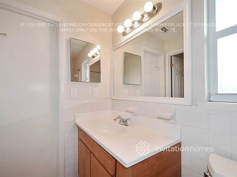 3619 York Dr W — Photo 16